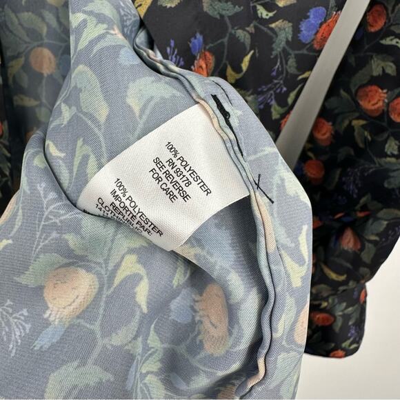 Elie Tahari | Pomegranate Relaxed Sleeve Button-Up Blouse Size Medium - Picture 7 of 7